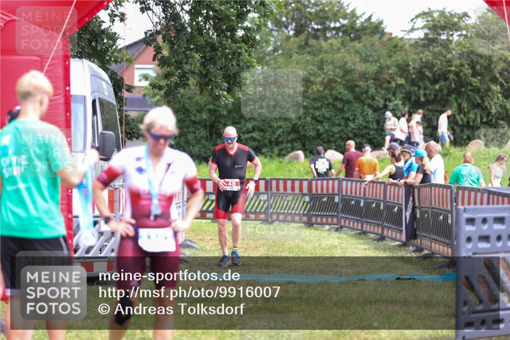 21.06.2026 - 29. Vierlanden-Triathlon Andreas Tolksdorf http://msf.ph/oto/9916007 21.06.2026 14:12:04 Ziel 48, 1083, 1116 meine-sportfotos.de