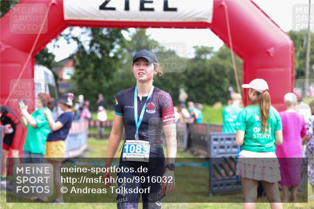 21.06.2026 - 29. Vierlanden-Triathlon Andreas Tolksdorf http://msf.ph/oto/9916032 21.06.2026 14:12:36 Ziel 1127 meine-sportfotos.de
