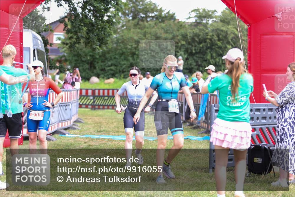 21.06.2026 - 29. Vierlanden-Triathlon Andreas Tolksdorf http://msf.ph/oto/9916055 21.06.2026 14:12:57 Ziel 1134, 1146 meine-sportfotos.de
