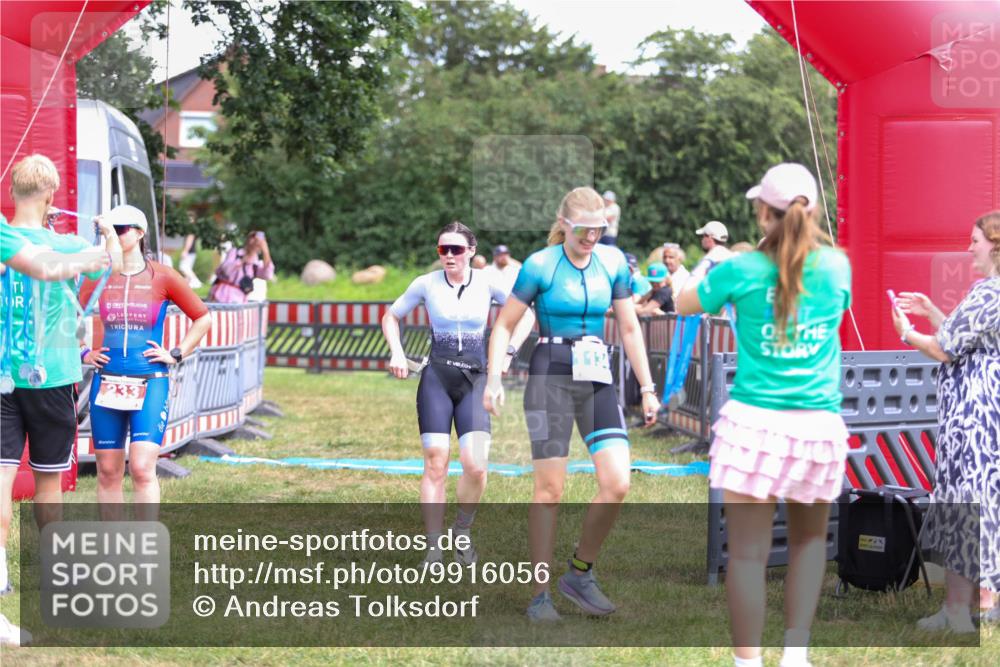 21.06.2026 - 29. Vierlanden-Triathlon Andreas Tolksdorf http://msf.ph/oto/9916056 21.06.2026 14:12:57 Ziel 1134, 1146 meine-sportfotos.de