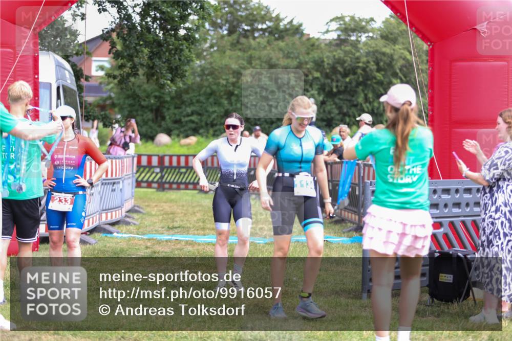 21.06.2026 - 29. Vierlanden-Triathlon Andreas Tolksdorf http://msf.ph/oto/9916057 21.06.2026 14:12:57 Ziel 1134, 1146 meine-sportfotos.de