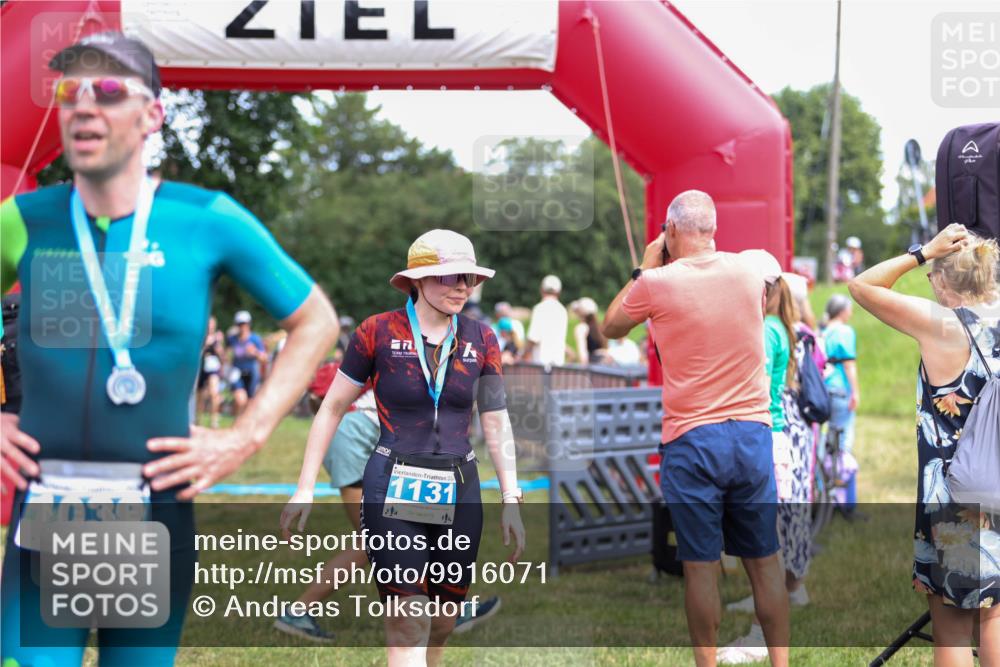21.06.2026 - 29. Vierlanden-Triathlon Andreas Tolksdorf http://msf.ph/oto/9916071 21.06.2026 14:13:27 Ziel 771, 829, 1128 meine-sportfotos.de