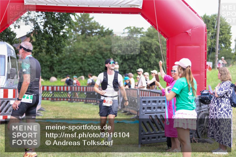 21.06.2026 - 29. Vierlanden-Triathlon Andreas Tolksdorf http://msf.ph/oto/9916104 21.06.2026 14:13:57 Ziel 74, 1112, 1139 meine-sportfotos.de