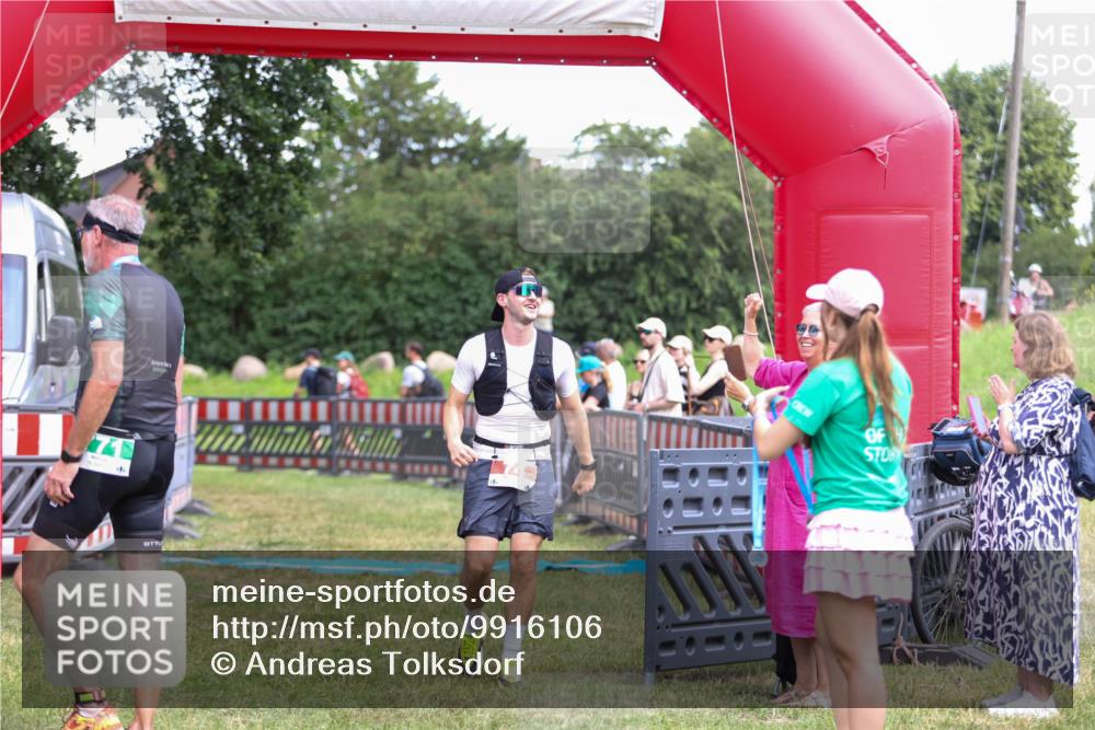21.06.2026 - 29. Vierlanden-Triathlon Andreas Tolksdorf http://msf.ph/oto/9916106 21.06.2026 14:13:57 Ziel 74, 1112, 1139 meine-sportfotos.de
