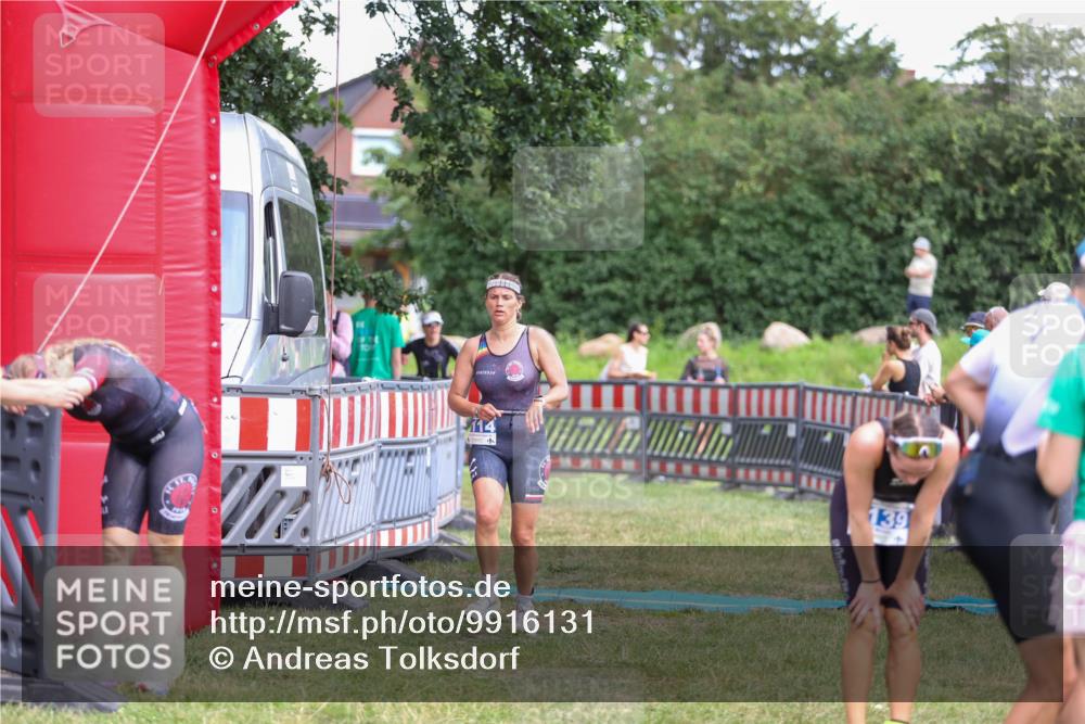 21.06.2026 - 29. Vierlanden-Triathlon Andreas Tolksdorf http://msf.ph/oto/9916131 21.06.2026 14:14:16 Ziel 1114, 1157 meine-sportfotos.de