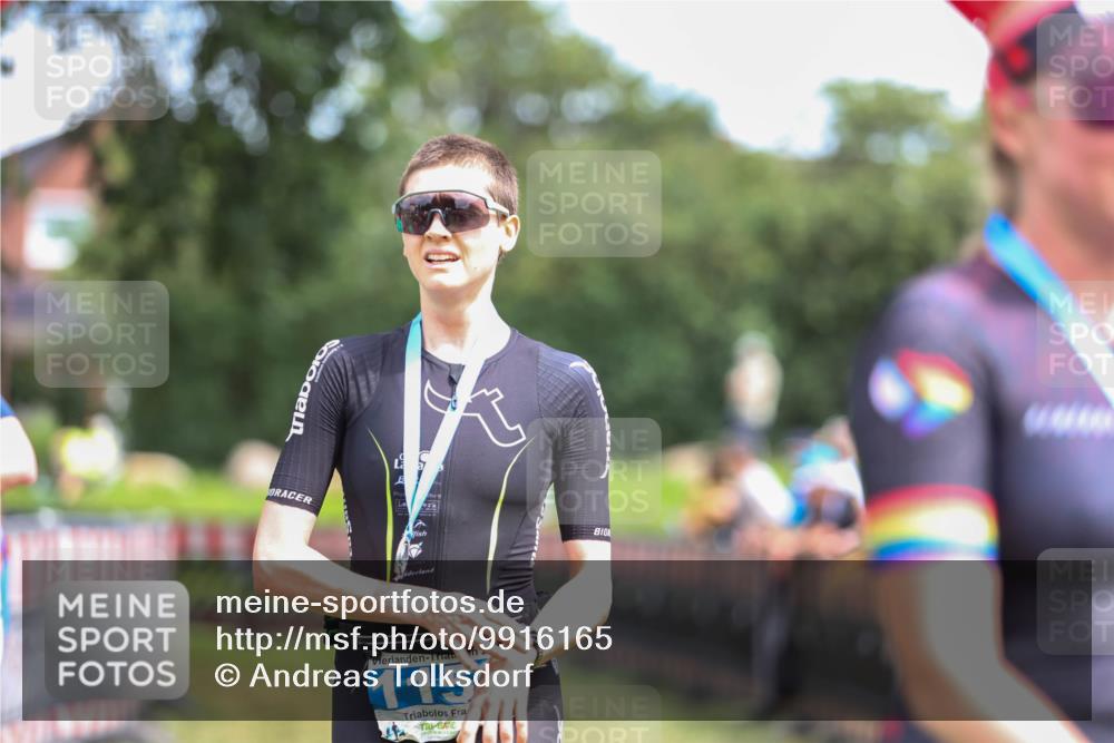 21.06.2026 - 29. Vierlanden-Triathlon Andreas Tolksdorf http://msf.ph/oto/9916165 21.06.2026 14:15:35 Ziel  meine-sportfotos.de