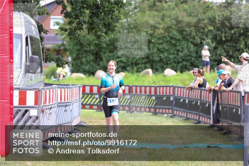 21.06.2026 - 29. Vierlanden-Triathlon Andreas Tolksdorf http://msf.ph/oto/9916172 21.06.2026 14:16:07 Ziel 232, 1138 meine-sportfotos.de
