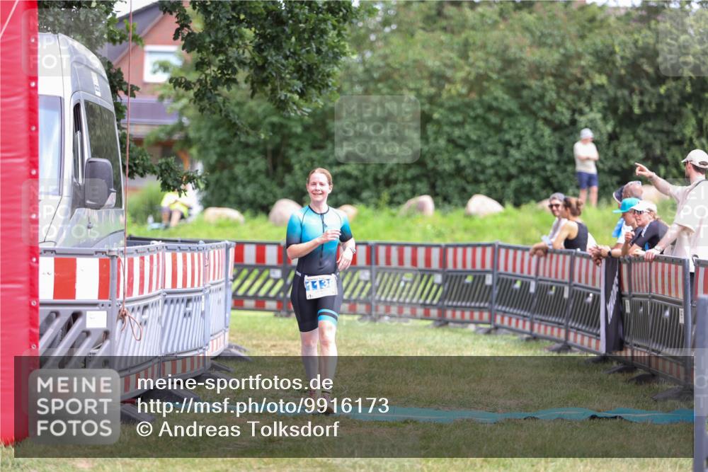 21.06.2026 - 29. Vierlanden-Triathlon Andreas Tolksdorf http://msf.ph/oto/9916173 21.06.2026 14:16:07 Ziel 232, 1138 meine-sportfotos.de