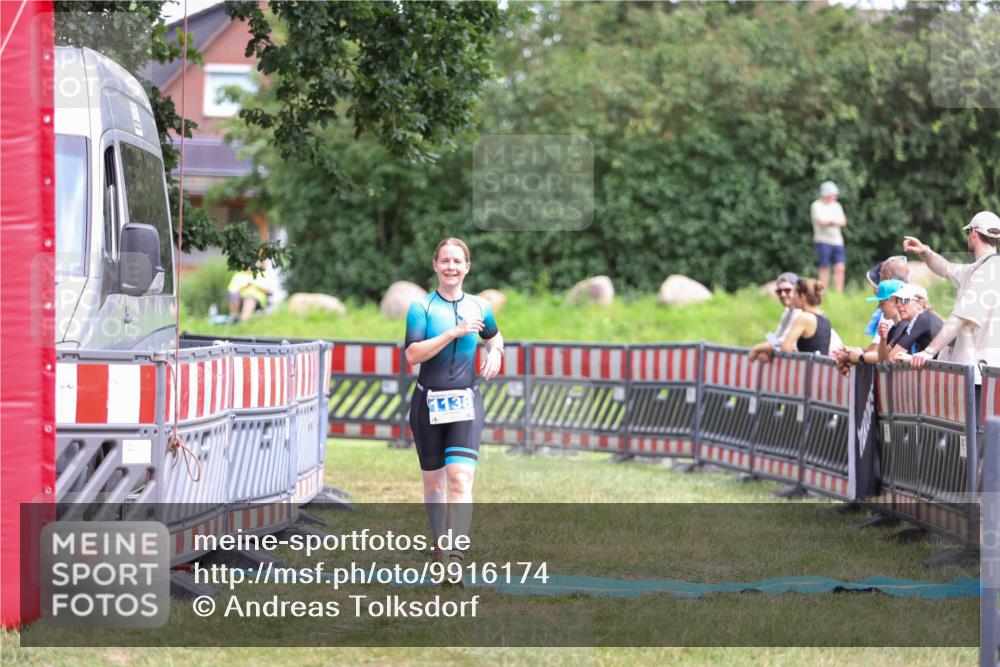 21.06.2026 - 29. Vierlanden-Triathlon Andreas Tolksdorf http://msf.ph/oto/9916174 21.06.2026 14:16:07 Ziel 232, 1138 meine-sportfotos.de