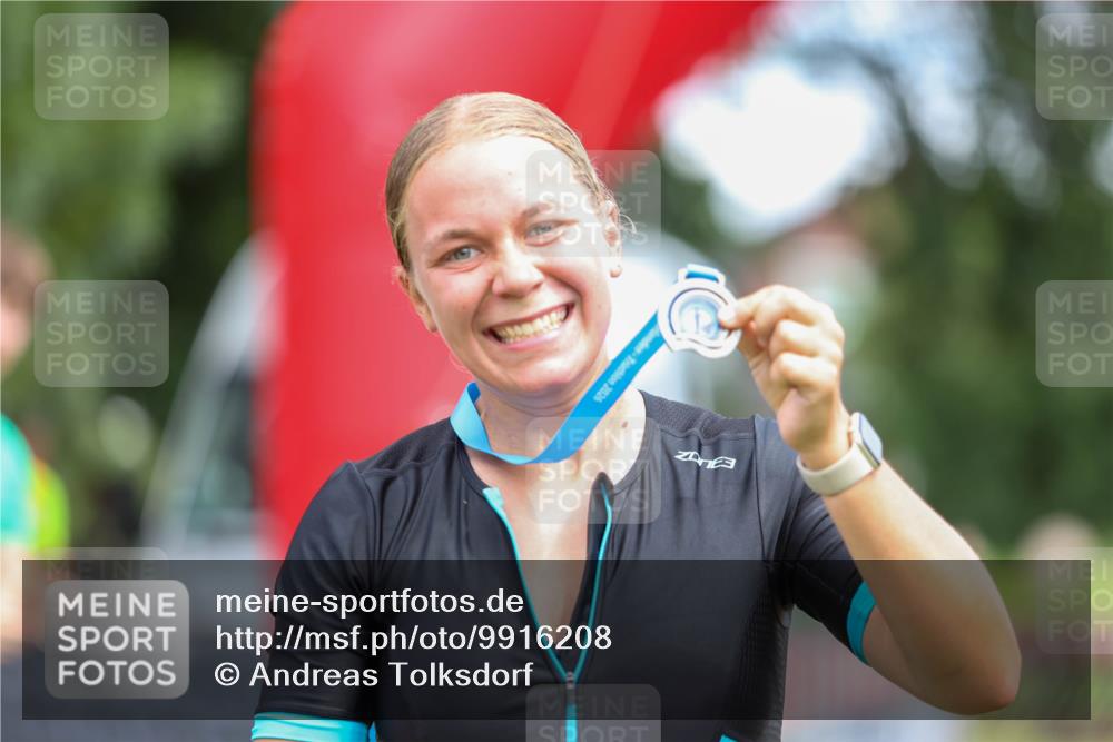 21.06.2026 - 29. Vierlanden-Triathlon Andreas Tolksdorf http://msf.ph/oto/9916208 21.06.2026 14:16:25 Ziel 1147 meine-sportfotos.de