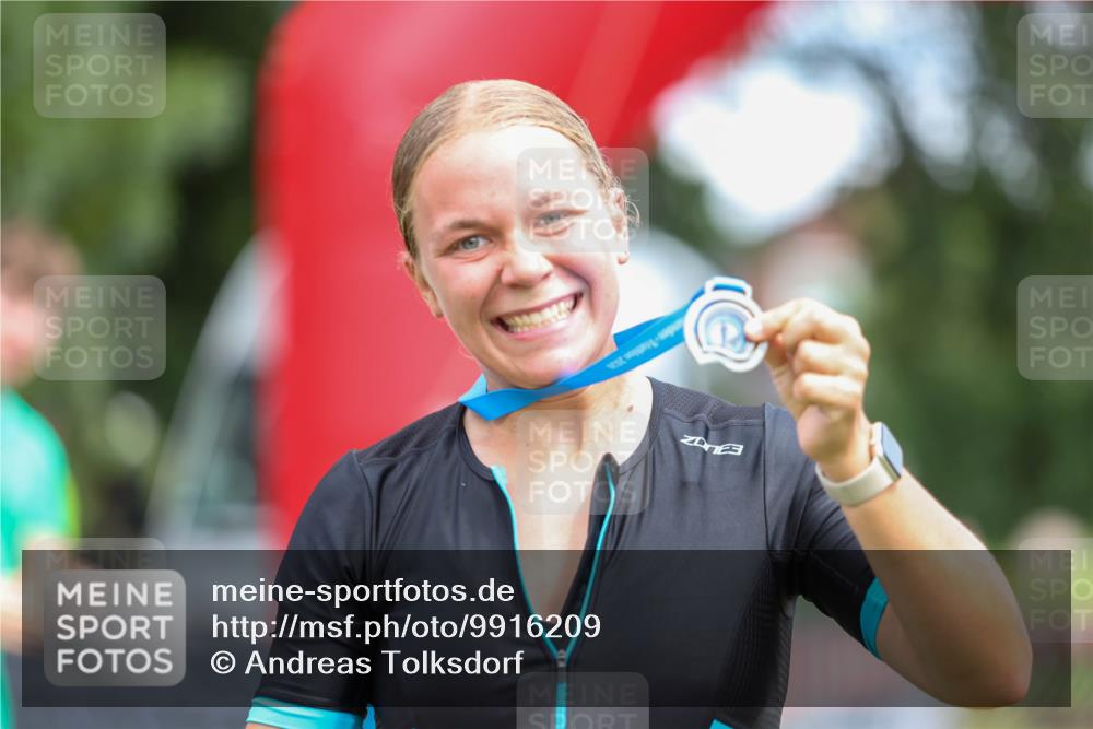 21.06.2026 - 29. Vierlanden-Triathlon Andreas Tolksdorf http://msf.ph/oto/9916209 21.06.2026 14:16:26 Ziel 830, 1147 meine-sportfotos.de