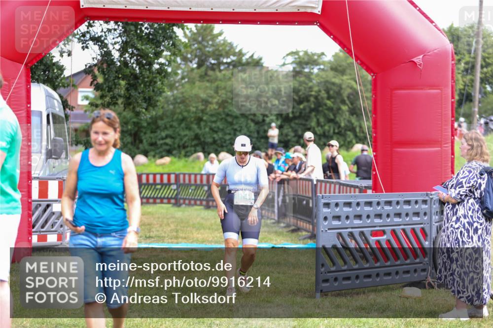 21.06.2026 - 29. Vierlanden-Triathlon Andreas Tolksdorf http://msf.ph/oto/9916214 21.06.2026 14:16:30 Ziel 830, 1144, 1147 meine-sportfotos.de