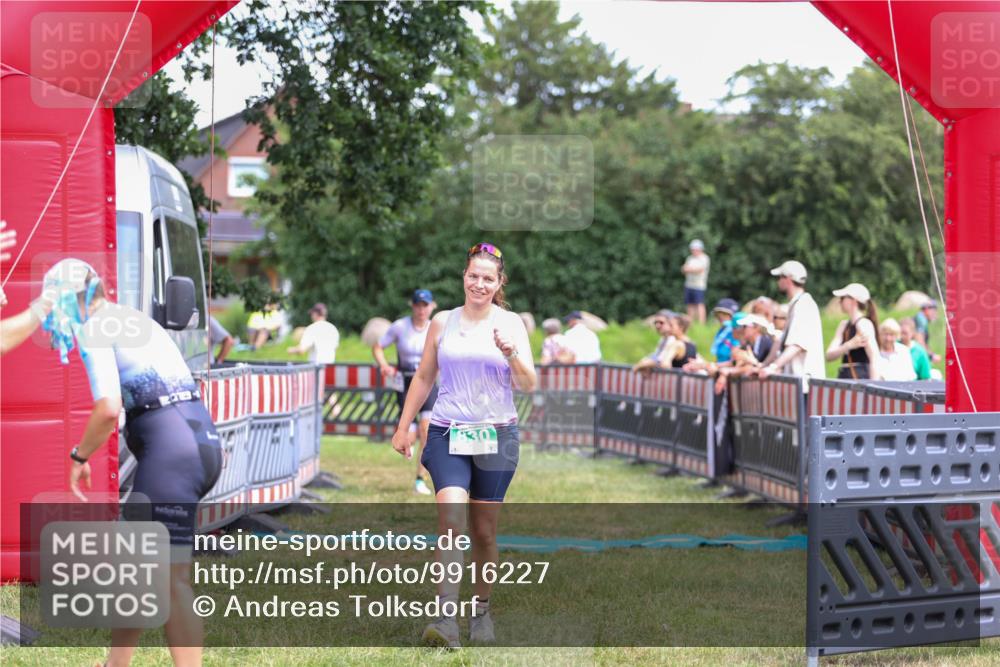 21.06.2026 - 29. Vierlanden-Triathlon Andreas Tolksdorf http://msf.ph/oto/9916227 21.06.2026 14:16:39 Ziel 830, 1111, 1144 meine-sportfotos.de
