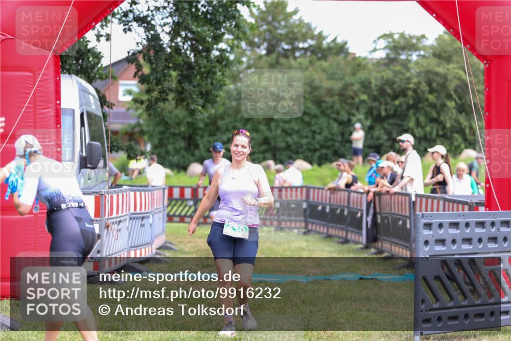 21.06.2026 - 29. Vierlanden-Triathlon Andreas Tolksdorf http://msf.ph/oto/9916232 21.06.2026 14:16:40 Ziel 830, 1111, 1144 meine-sportfotos.de