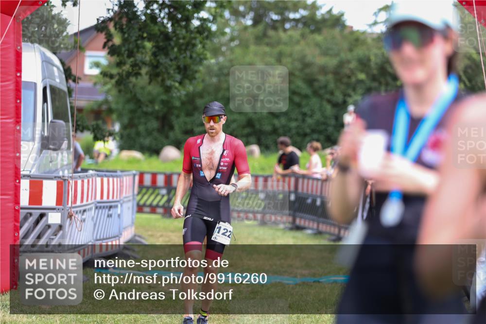 21.06.2026 - 29. Vierlanden-Triathlon Andreas Tolksdorf http://msf.ph/oto/9916260 21.06.2026 14:17:04 Ziel 850, 1129, 1155, 1220 meine-sportfotos.de