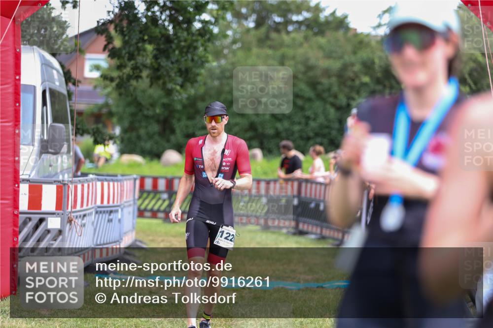 21.06.2026 - 29. Vierlanden-Triathlon Andreas Tolksdorf http://msf.ph/oto/9916261 21.06.2026 14:17:04 Ziel 850, 1129, 1155, 1220 meine-sportfotos.de