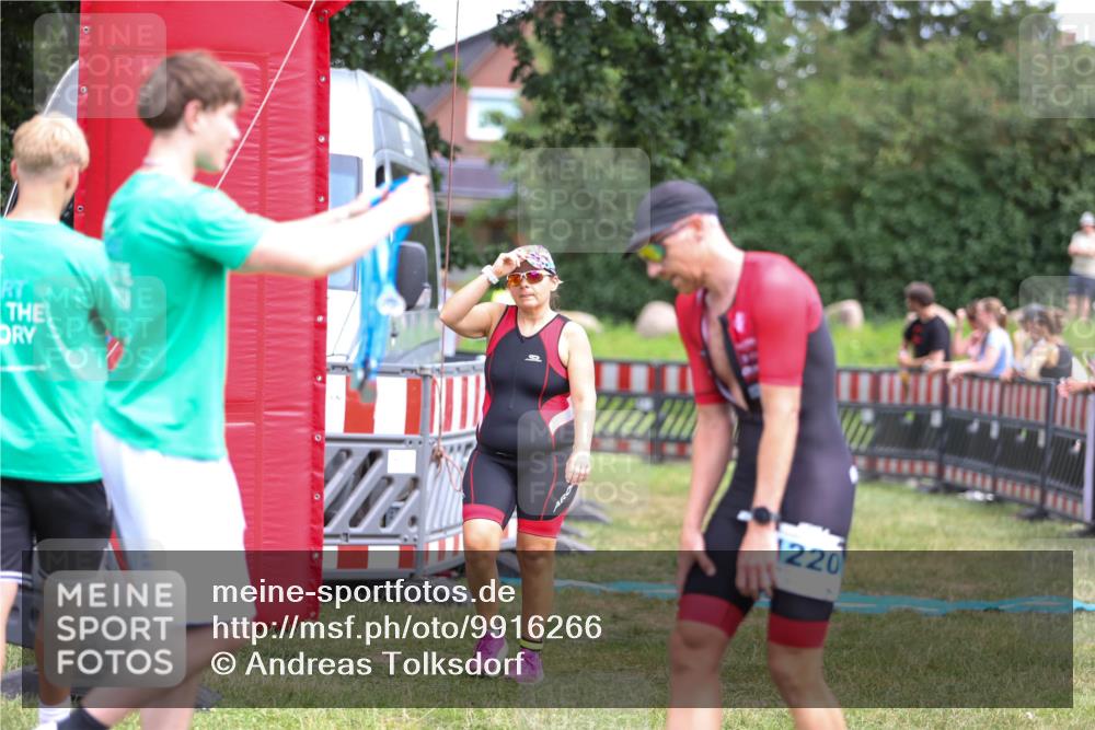 21.06.2026 - 29. Vierlanden-Triathlon Andreas Tolksdorf http://msf.ph/oto/9916266 21.06.2026 14:17:08 Ziel 89, 850, 1129, 1155, 1173 meine-sportfotos.de