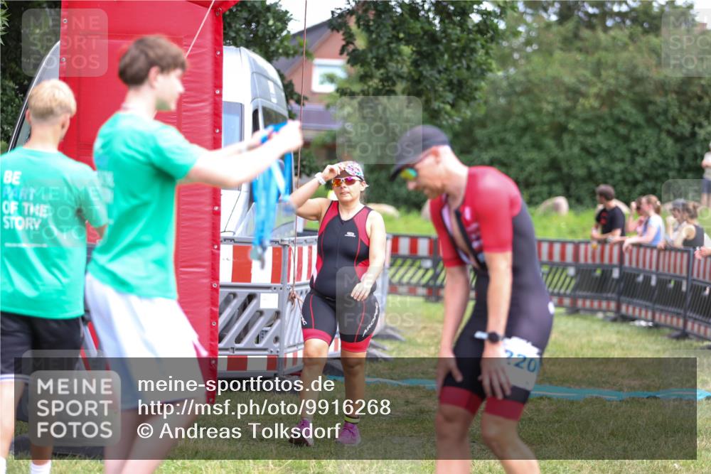 21.06.2026 - 29. Vierlanden-Triathlon Andreas Tolksdorf http://msf.ph/oto/9916268 21.06.2026 14:17:08 Ziel 89, 850, 1129, 1155, 1173 meine-sportfotos.de