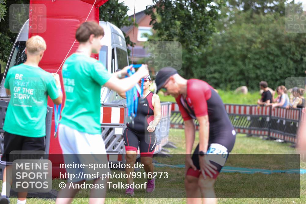 21.06.2026 - 29. Vierlanden-Triathlon Andreas Tolksdorf http://msf.ph/oto/9916273 21.06.2026 14:17:08 Ziel 89, 850, 1129, 1155, 1173 meine-sportfotos.de