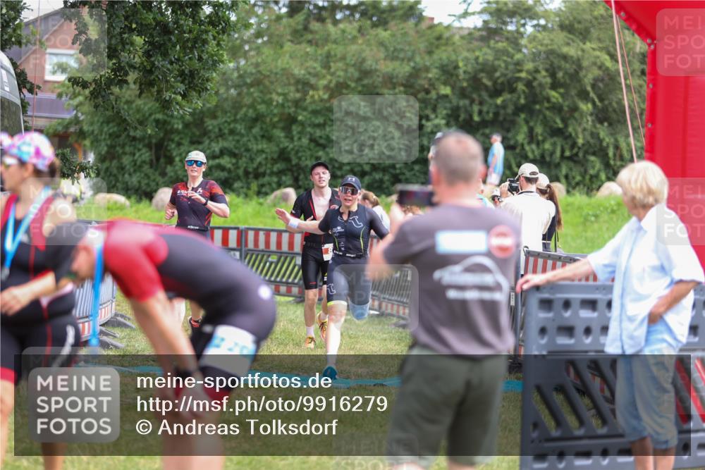 21.06.2026 - 29. Vierlanden-Triathlon Andreas Tolksdorf http://msf.ph/oto/9916279 21.06.2026 14:17:14 Ziel 89, 1129, 1155, 1173 meine-sportfotos.de