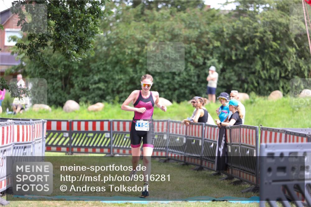 21.06.2026 - 29. Vierlanden-Triathlon Andreas Tolksdorf http://msf.ph/oto/9916281 21.06.2026 14:17:53 Ziel 1154 meine-sportfotos.de