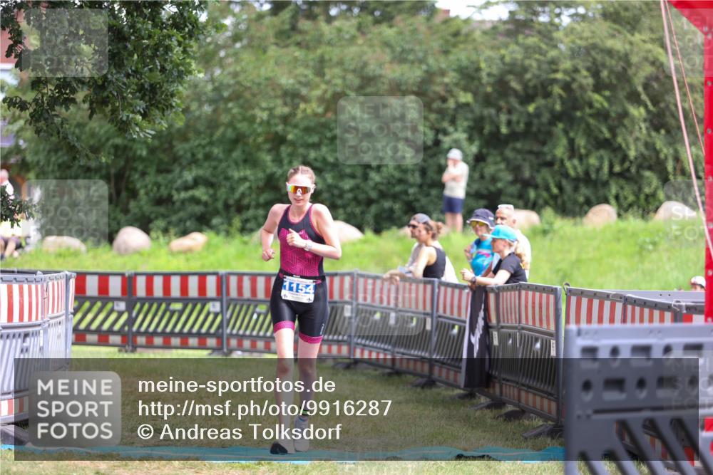 21.06.2026 - 29. Vierlanden-Triathlon Andreas Tolksdorf http://msf.ph/oto/9916287 21.06.2026 14:17:53 Ziel 1154 meine-sportfotos.de