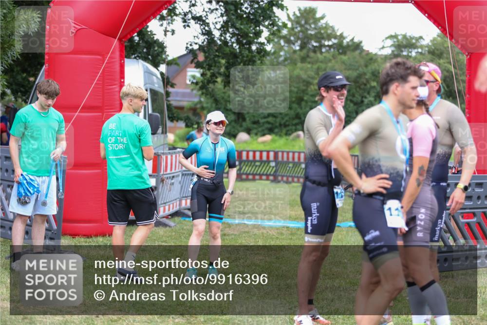 21.06.2026 - 29. Vierlanden-Triathlon Andreas Tolksdorf http://msf.ph/oto/9916396 21.06.2026 14:30:42 Ziel 183, 1137, 1172, 1180 meine-sportfotos.de