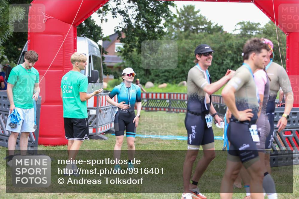 21.06.2026 - 29. Vierlanden-Triathlon Andreas Tolksdorf http://msf.ph/oto/9916401 21.06.2026 14:30:42 Ziel 183, 1137, 1172, 1180 meine-sportfotos.de