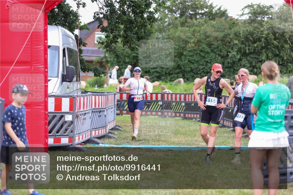 21.06.2026 - 29. Vierlanden-Triathlon Andreas Tolksdorf http://msf.ph/oto/9916441 21.06.2026 14:31:23 Ziel 277 meine-sportfotos.de