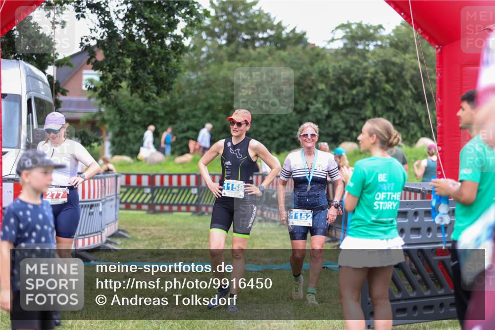 21.06.2026 - 29. Vierlanden-Triathlon Andreas Tolksdorf http://msf.ph/oto/9916450 21.06.2026 14:31:26 Ziel 277 meine-sportfotos.de