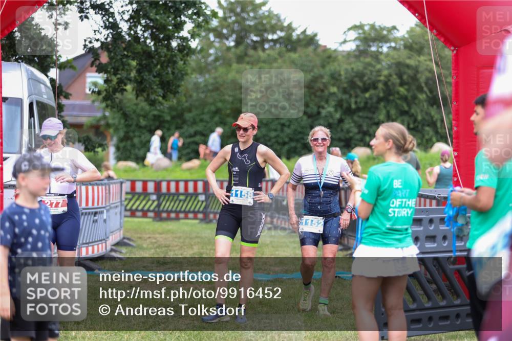 21.06.2026 - 29. Vierlanden-Triathlon Andreas Tolksdorf http://msf.ph/oto/9916452 21.06.2026 14:31:26 Ziel 277 meine-sportfotos.de