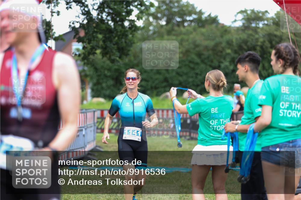 21.06.2026 - 29. Vierlanden-Triathlon Andreas Tolksdorf http://msf.ph/oto/9916536 21.06.2026 14:33:40 Ziel 1141, 1227 meine-sportfotos.de