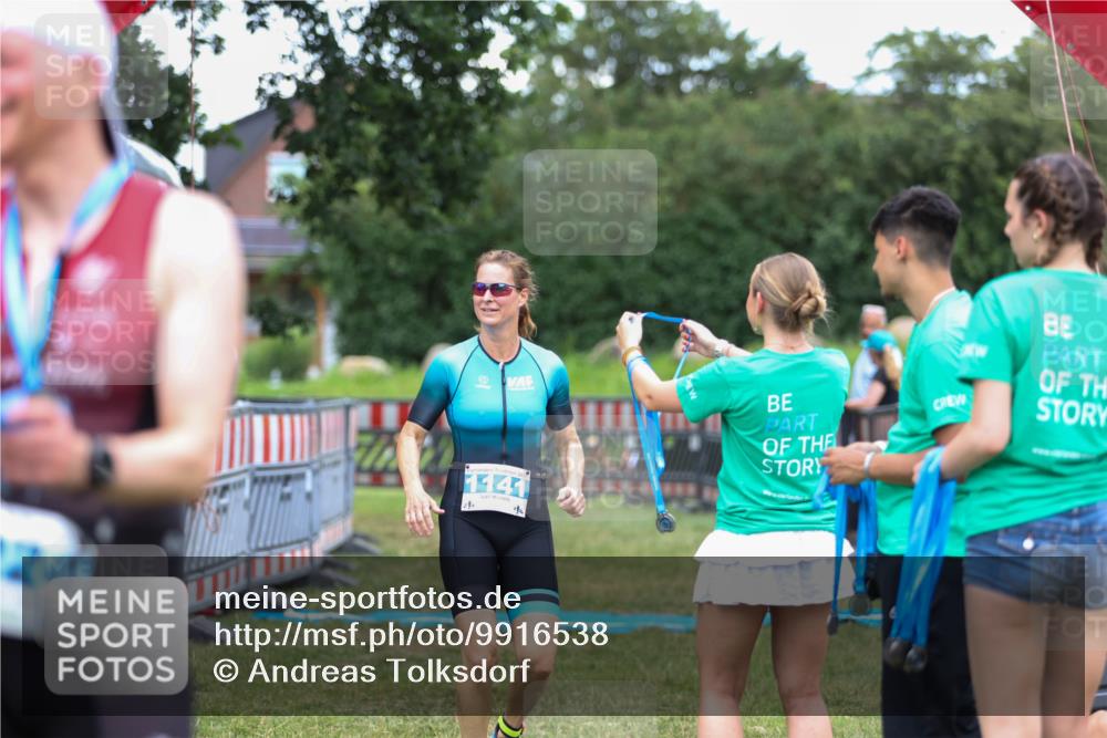 21.06.2026 - 29. Vierlanden-Triathlon Andreas Tolksdorf http://msf.ph/oto/9916538 21.06.2026 14:33:40 Ziel 1141, 1227 meine-sportfotos.de