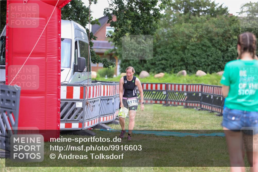 21.06.2026 - 29. Vierlanden-Triathlon Andreas Tolksdorf http://msf.ph/oto/9916603 21.06.2026 14:36:25 Ziel 228, 1178 meine-sportfotos.de