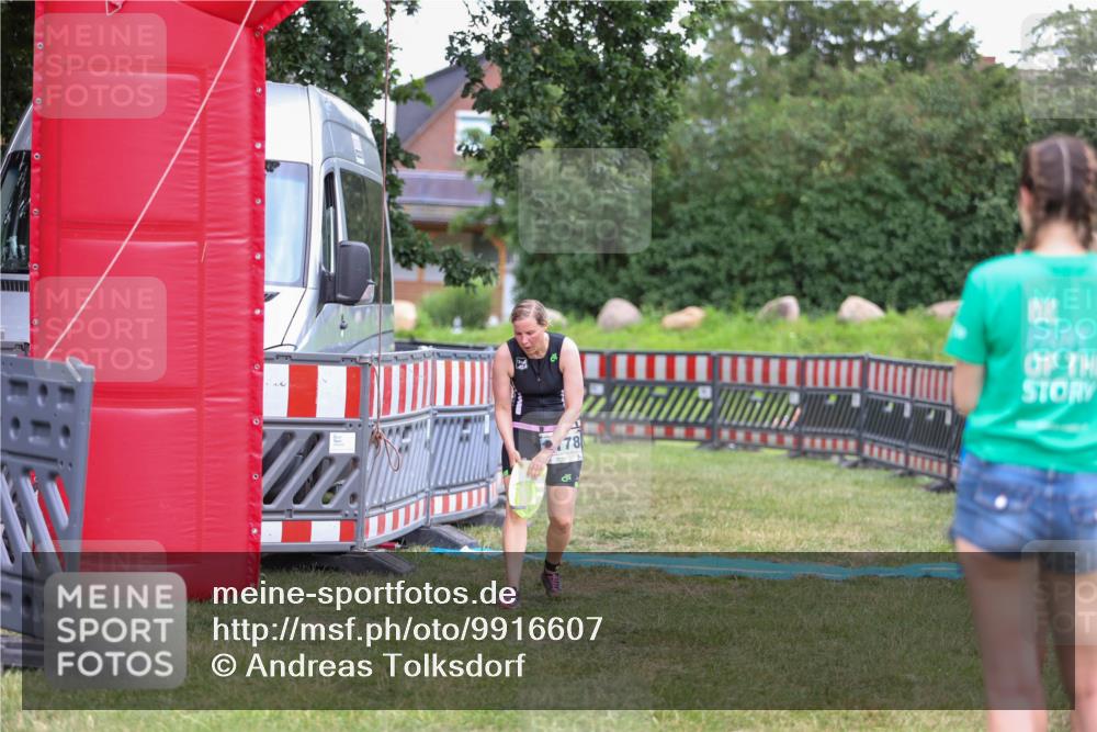21.06.2026 - 29. Vierlanden-Triathlon Andreas Tolksdorf http://msf.ph/oto/9916607 21.06.2026 14:36:26 Ziel 228, 1178 meine-sportfotos.de