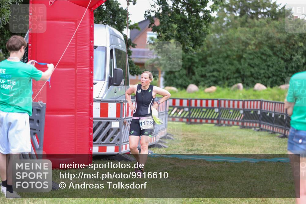 21.06.2026 - 29. Vierlanden-Triathlon Andreas Tolksdorf http://msf.ph/oto/9916610 21.06.2026 14:36:27 Ziel 228, 1178 meine-sportfotos.de