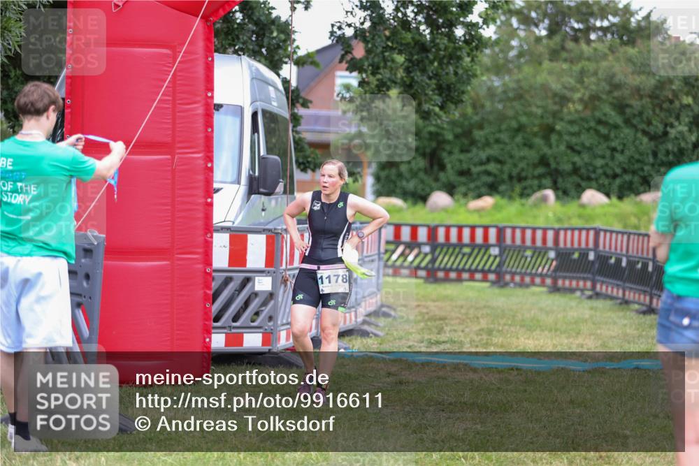 21.06.2026 - 29. Vierlanden-Triathlon Andreas Tolksdorf http://msf.ph/oto/9916611 21.06.2026 14:36:28 Ziel 228, 1178 meine-sportfotos.de