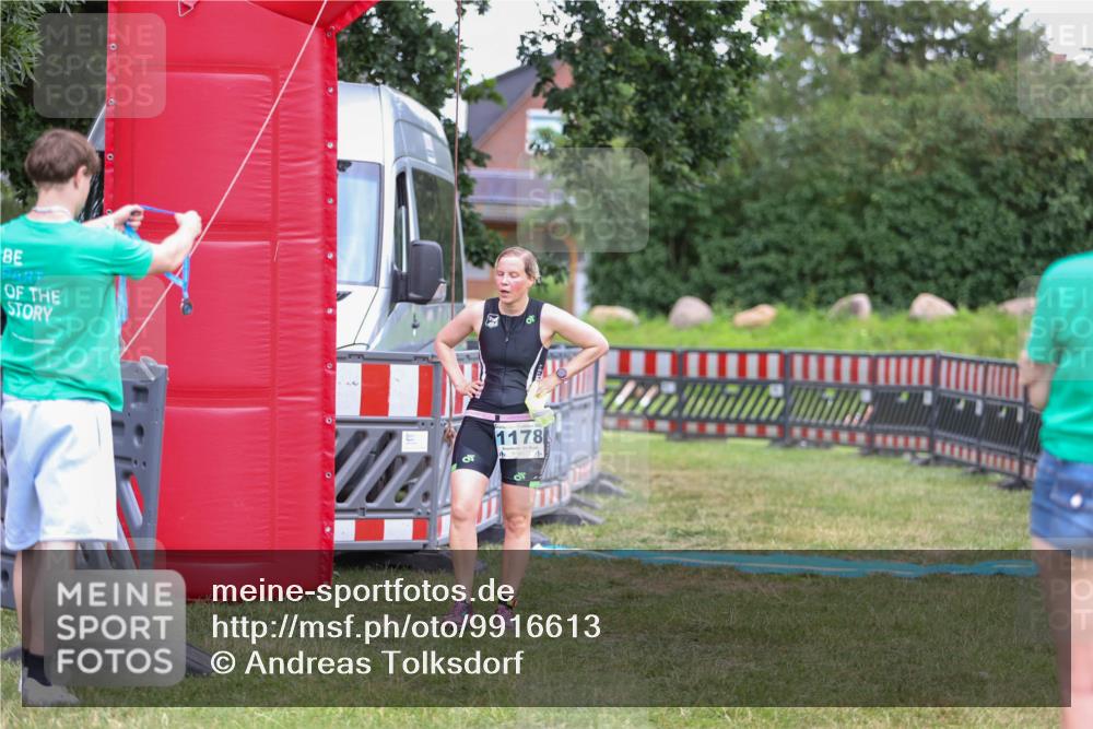 21.06.2026 - 29. Vierlanden-Triathlon Andreas Tolksdorf http://msf.ph/oto/9916613 21.06.2026 14:36:28 Ziel 228, 1178 meine-sportfotos.de