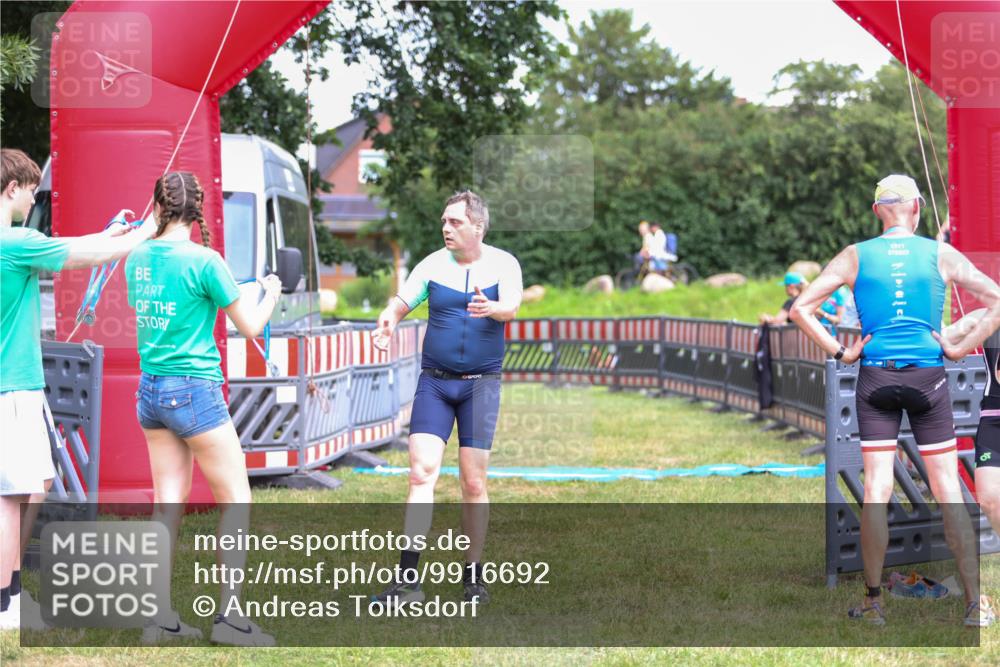 21.06.2026 - 29. Vierlanden-Triathlon Andreas Tolksdorf http://msf.ph/oto/9916692 21.06.2026 14:41:22 Ziel 1189 meine-sportfotos.de