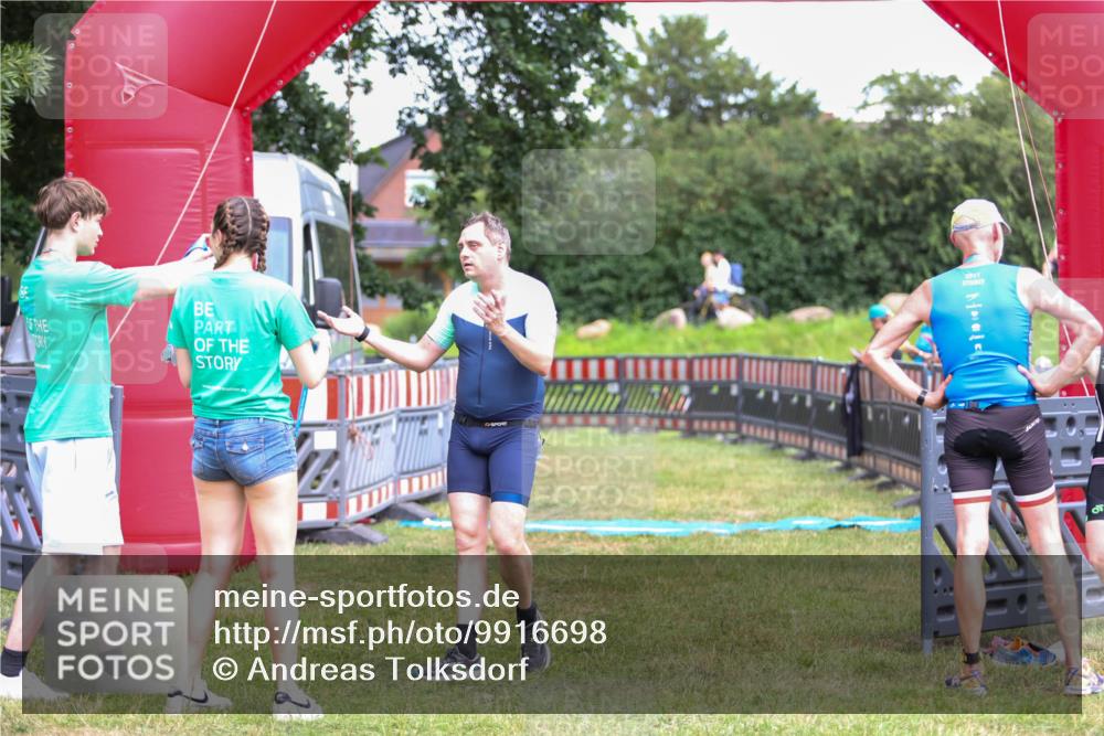 21.06.2026 - 29. Vierlanden-Triathlon Andreas Tolksdorf http://msf.ph/oto/9916698 21.06.2026 14:41:23 Ziel 1189 meine-sportfotos.de