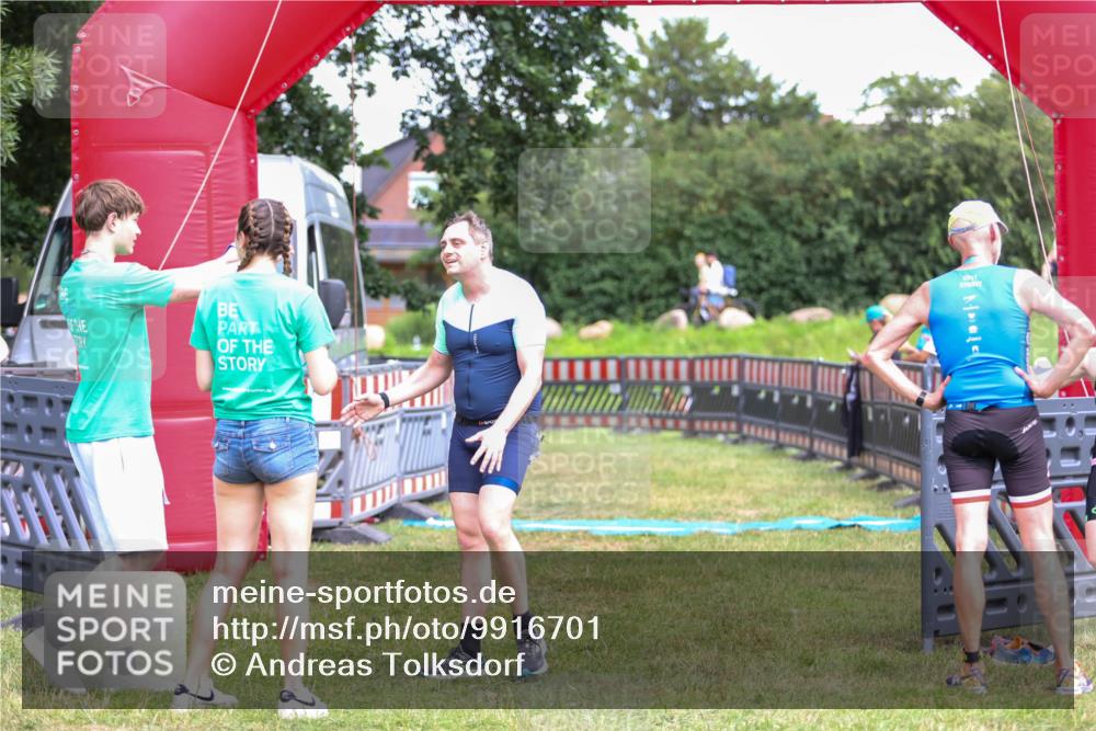 21.06.2026 - 29. Vierlanden-Triathlon Andreas Tolksdorf http://msf.ph/oto/9916701 21.06.2026 14:41:23 Ziel 1189 meine-sportfotos.de