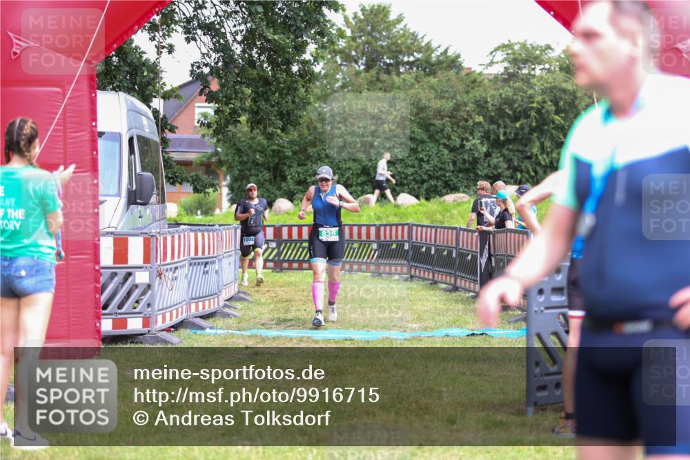 21.06.2026 - 29. Vierlanden-Triathlon Andreas Tolksdorf http://msf.ph/oto/9916715 21.06.2026 14:41:35 Ziel 836, 1202 meine-sportfotos.de