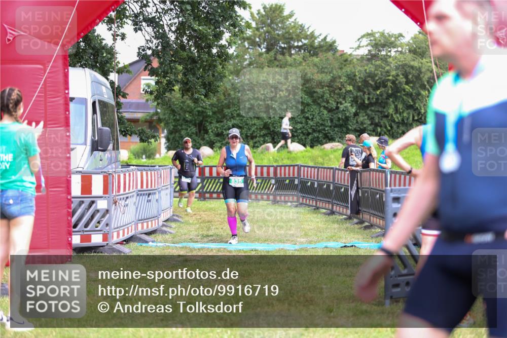 21.06.2026 - 29. Vierlanden-Triathlon Andreas Tolksdorf http://msf.ph/oto/9916719 21.06.2026 14:41:35 Ziel 836, 1202 meine-sportfotos.de