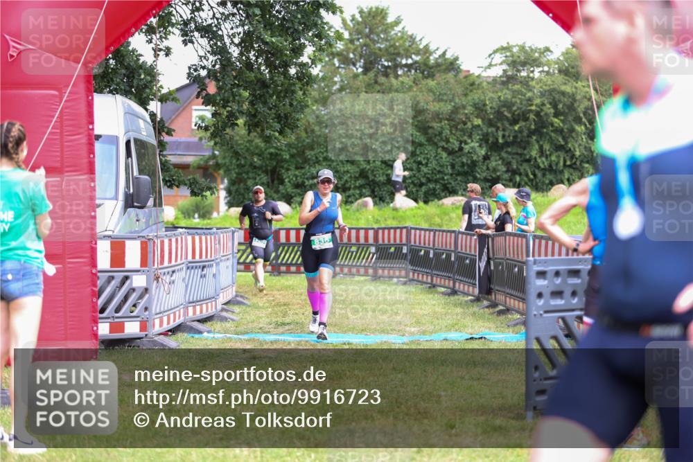 21.06.2026 - 29. Vierlanden-Triathlon Andreas Tolksdorf http://msf.ph/oto/9916723 21.06.2026 14:41:35 Ziel 836, 1202 meine-sportfotos.de