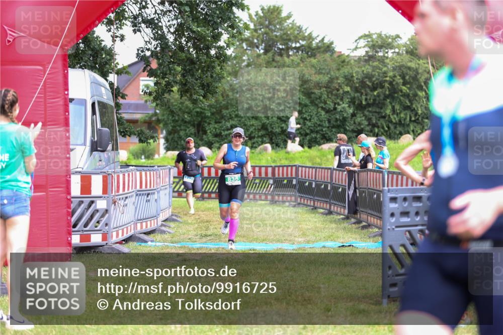 21.06.2026 - 29. Vierlanden-Triathlon Andreas Tolksdorf http://msf.ph/oto/9916725 21.06.2026 14:41:35 Ziel 836, 1202 meine-sportfotos.de