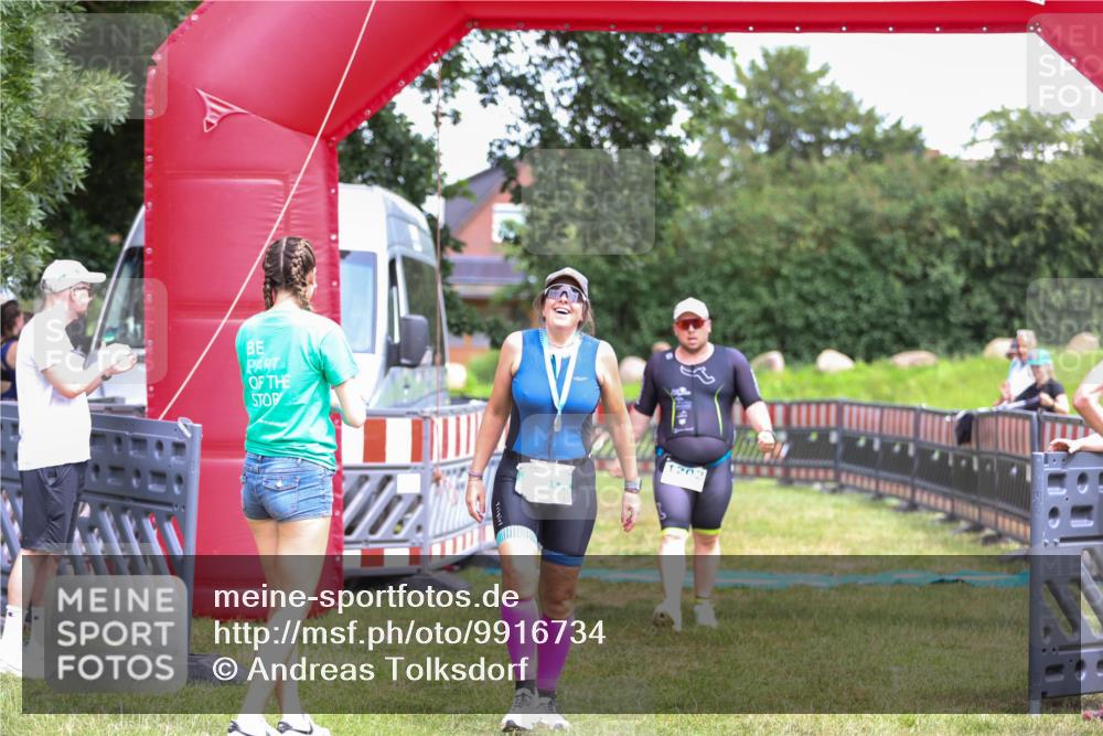 21.06.2026 - 29. Vierlanden-Triathlon Andreas Tolksdorf http://msf.ph/oto/9916734 21.06.2026 14:41:41 Ziel 836, 1202 meine-sportfotos.de