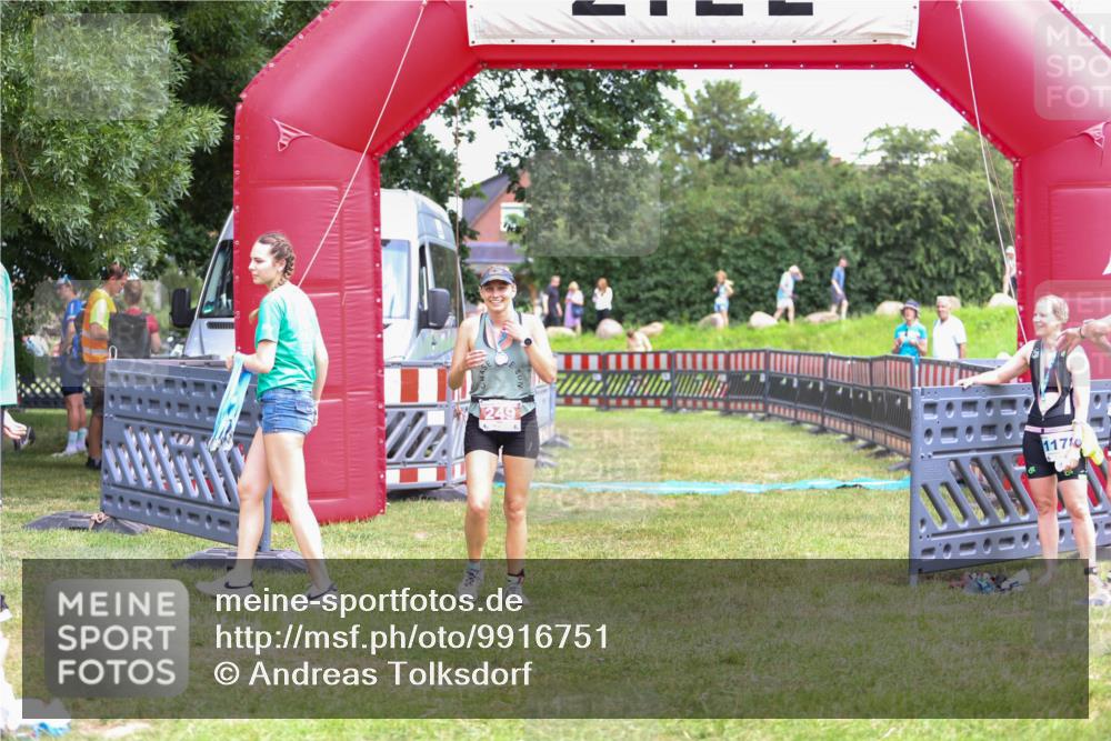 21.06.2026 - 29. Vierlanden-Triathlon Andreas Tolksdorf http://msf.ph/oto/9916751 21.06.2026 14:42:50 Ziel 249 meine-sportfotos.de