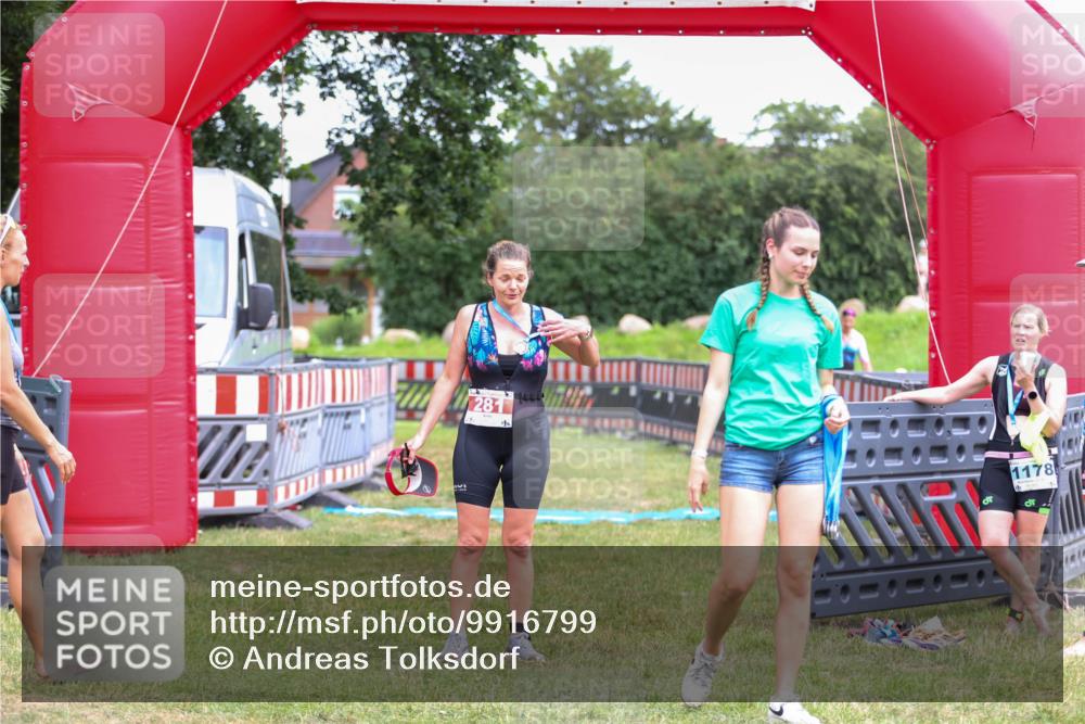 21.06.2026 - 29. Vierlanden-Triathlon Andreas Tolksdorf http://msf.ph/oto/9916799 21.06.2026 14:45:52 Ziel  meine-sportfotos.de