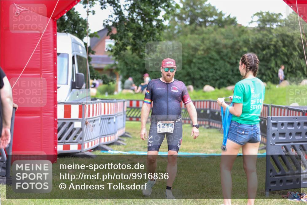 21.06.2026 - 29. Vierlanden-Triathlon Andreas Tolksdorf http://msf.ph/oto/9916836 21.06.2026 14:47:02 Ziel 276, 1214 meine-sportfotos.de