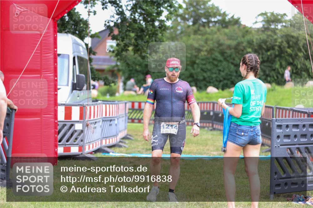 21.06.2026 - 29. Vierlanden-Triathlon Andreas Tolksdorf http://msf.ph/oto/9916838 21.06.2026 14:47:02 Ziel 276, 1214 meine-sportfotos.de